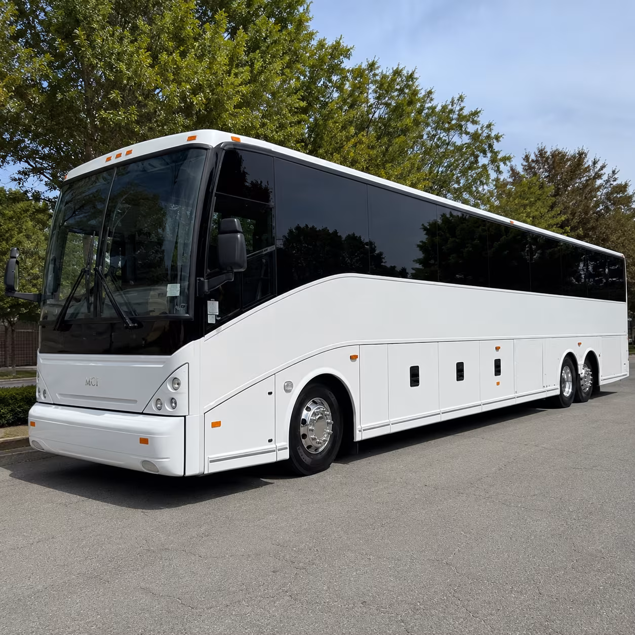 fresno yosemite international airport fat shuttle buses from turlock