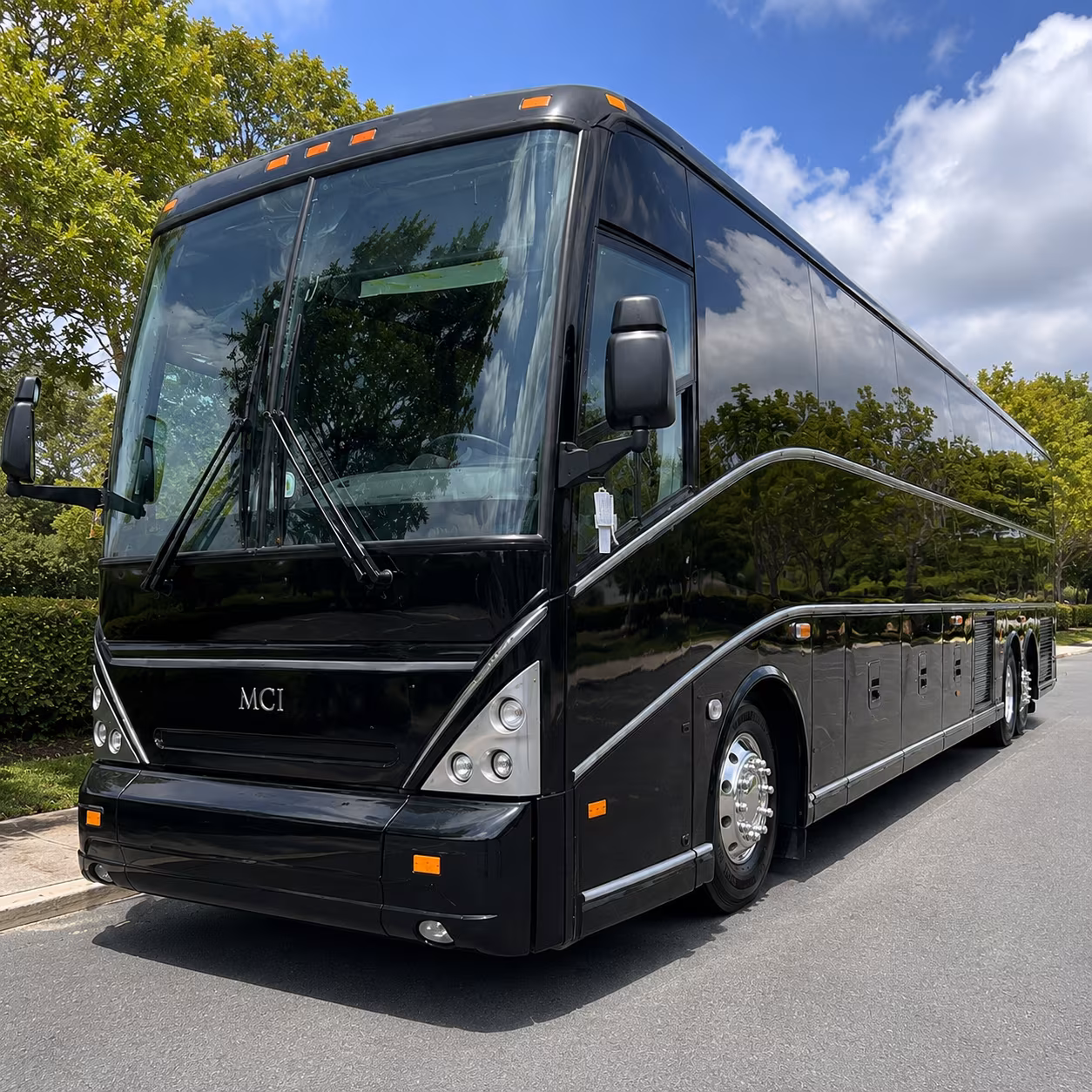 minibus rentals for smaller turlock prom groups